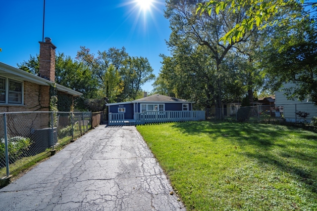 5143 Ridge Avenue Hillside, IL 60162 - Photo 2 of 17