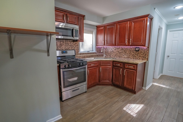 5143 Ridge Avenue Hillside, IL 60162 - Photo 9 of 17