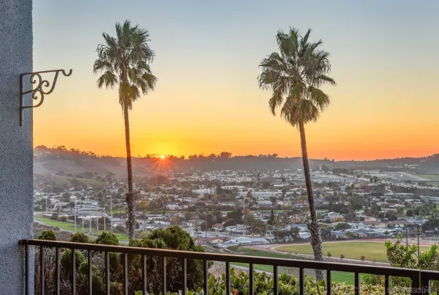 $425,000 | 3606 Vista Rey, Unit 9, Oceanside, CA 92057