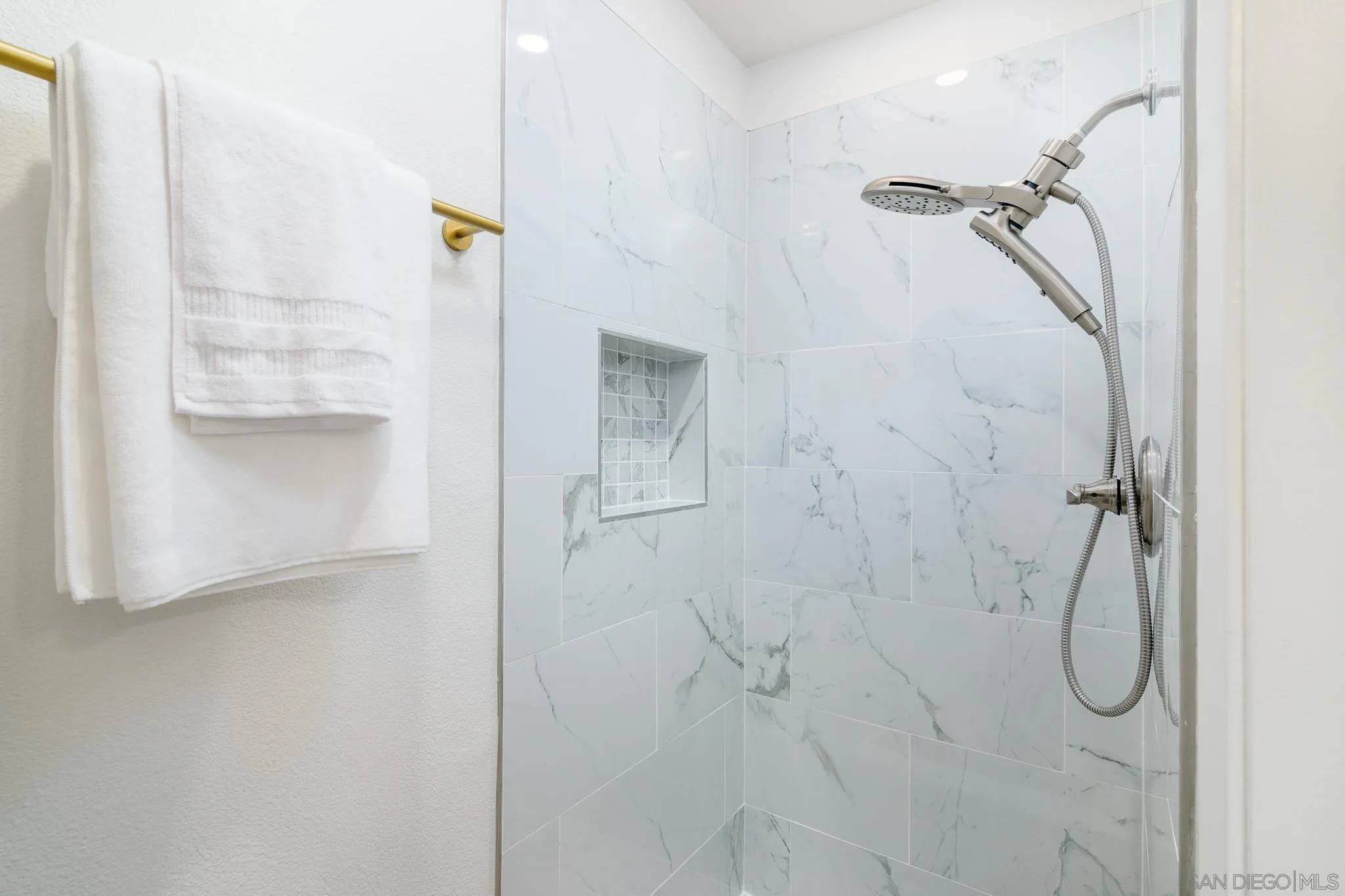 3606 Vista Rey, Unit 9 Oceanside, CA 92057 - Photo 17 of 28