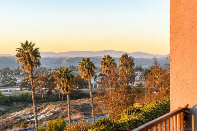 $425,000 | 3606 Vista Rey, Unit 9, Oceanside, CA 92057