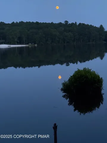 $1,500,000 | 125 Achill Lane, Dingmans Ferry, PA 18328