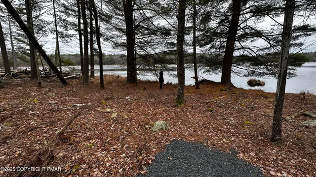 $1,500,000 | 125 Achill Lane, Dingmans Ferry, PA 18328