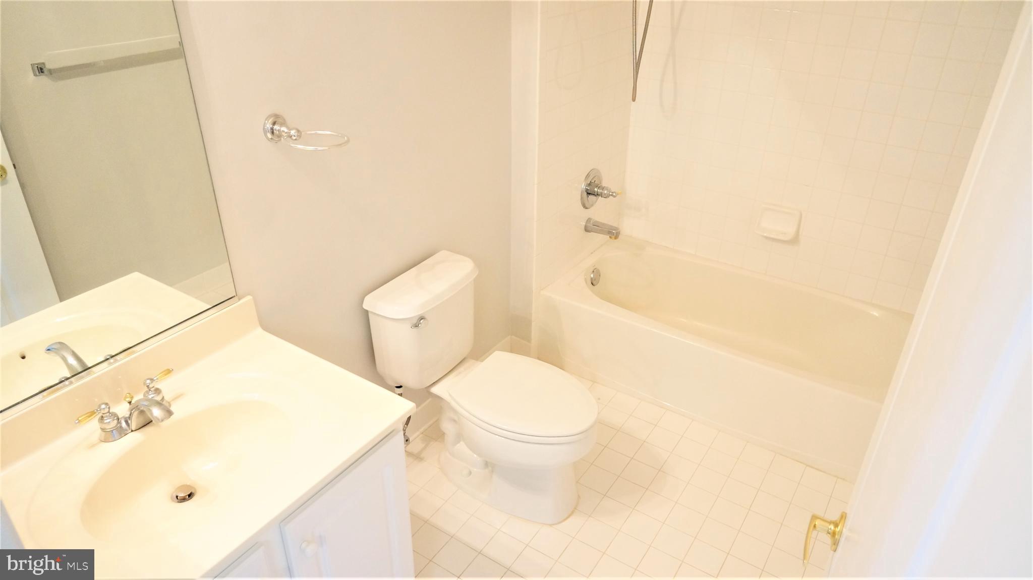 12195 Abington Hall Place, Unit 201 Reston, VA 20190 - Photo 17 of 38 2nd Full Bathroom