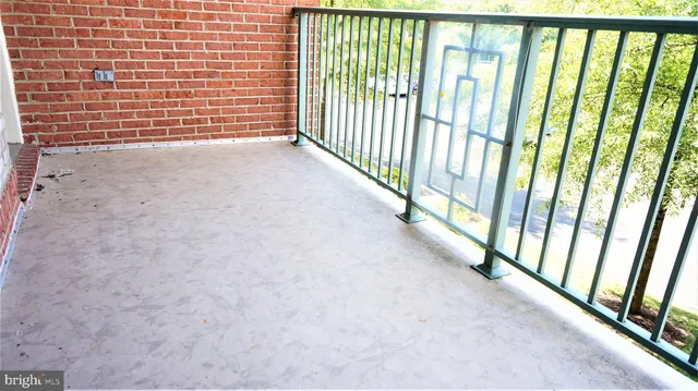 $2,375 | 12195 Abington Hall Place, Unit 201, Reston, VA 20190