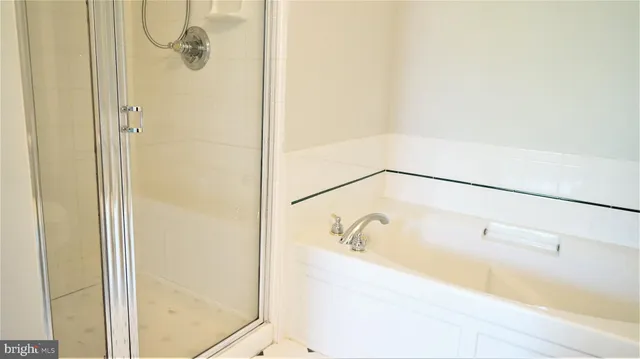 $2,375 | 12195 Abington Hall Place, Unit 201, Reston, VA 20190