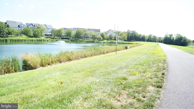 $2,375 | 12195 Abington Hall Place, Unit 201, Reston, VA 20190