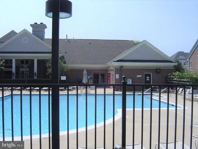 $2,375 | 12195 Abington Hall Place, Unit 201, Reston, VA 20190