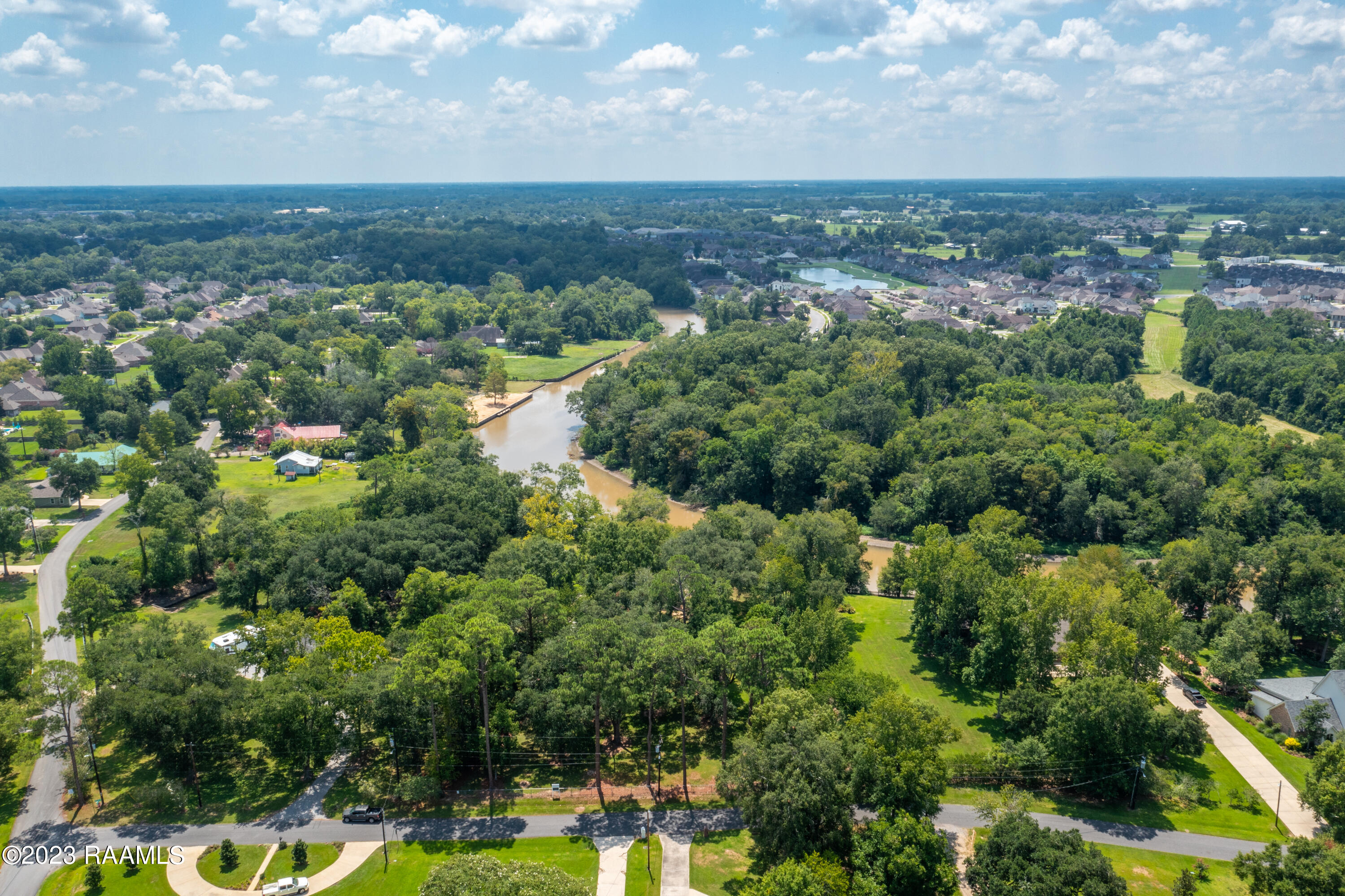 100 Riverview Road Lafayette, LA 70503 - Photo 12 of 13 100BlkRiverview-8