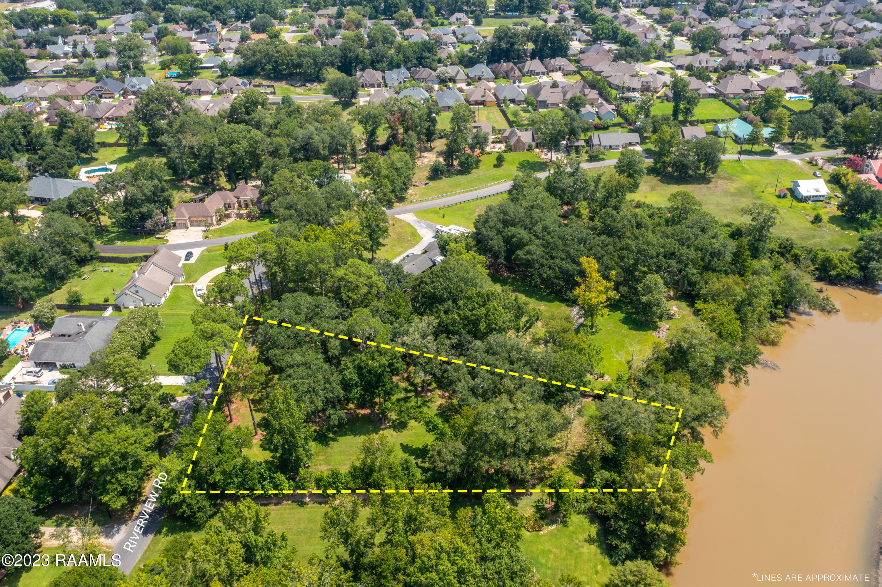 100 Riverview Road Lafayette, LA 70503 - Photo 4 of 13 100BlkRiverview-3a