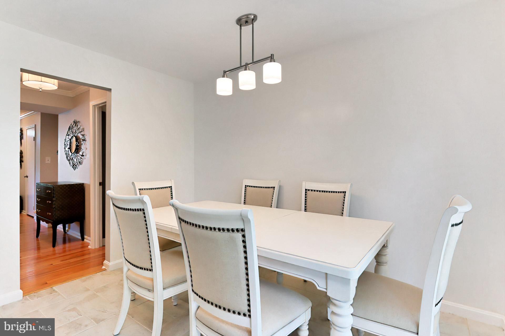 8134 Sleepy View Lane Springfield, VA 22153 - Photo 11 of 28 Gallery Image 11