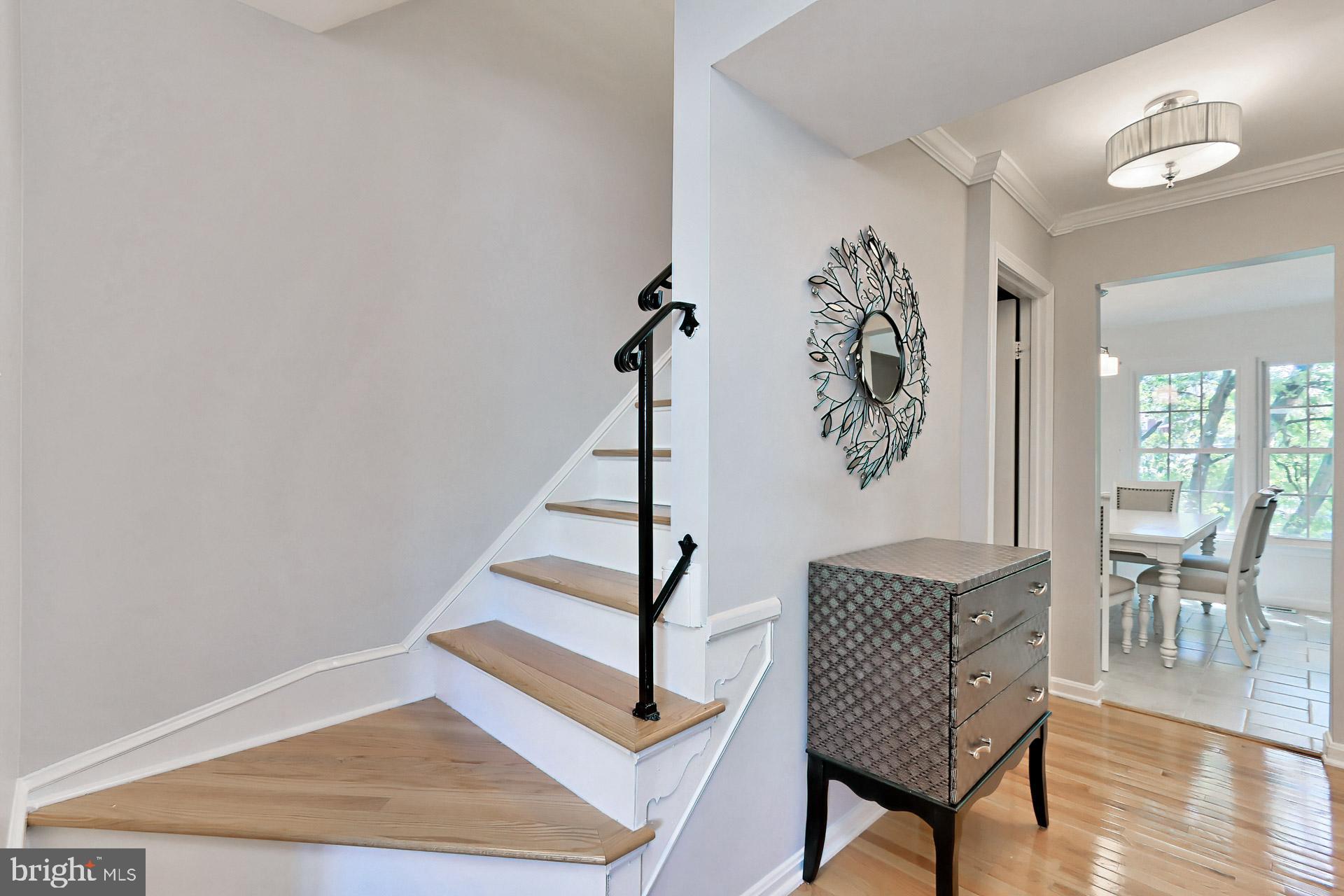 8134 Sleepy View Lane Springfield, VA 22153 - Photo 12 of 28 Gallery Image 12