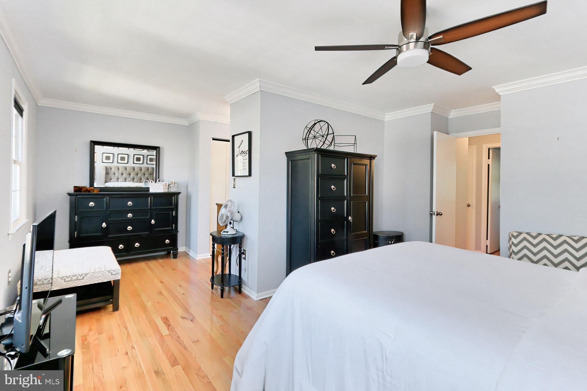 8134 Sleepy View Lane Springfield, VA 22153 - Photo 14 of 28 Gallery Image 14
