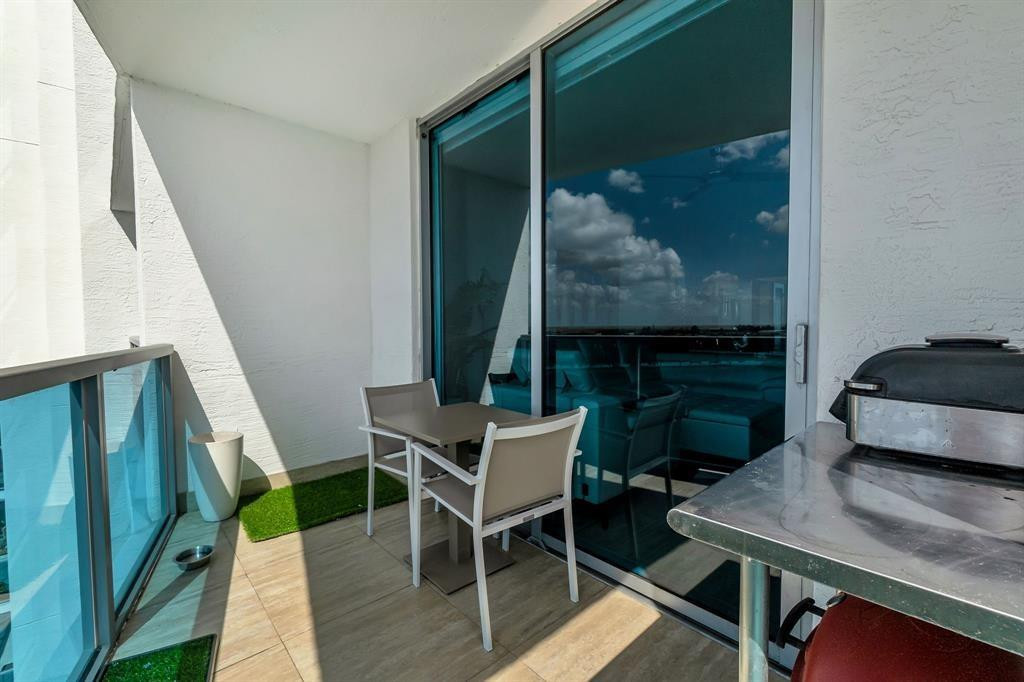 2641 North Flamingo Road, Unit 1105N Sunrise, FL 33323 - Photo 15 of 32 Photo 15