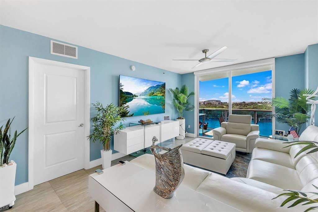 2641 North Flamingo Road, Unit 1105N Sunrise, FL 33323 - Photo 5 of 32 Photo 5