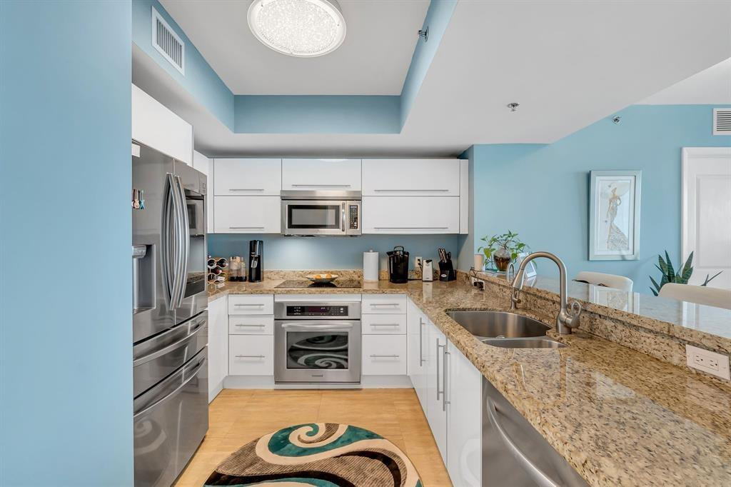 2641 North Flamingo Road, Unit 1105N Sunrise, FL 33323 - Photo 6 of 32 Photo 6