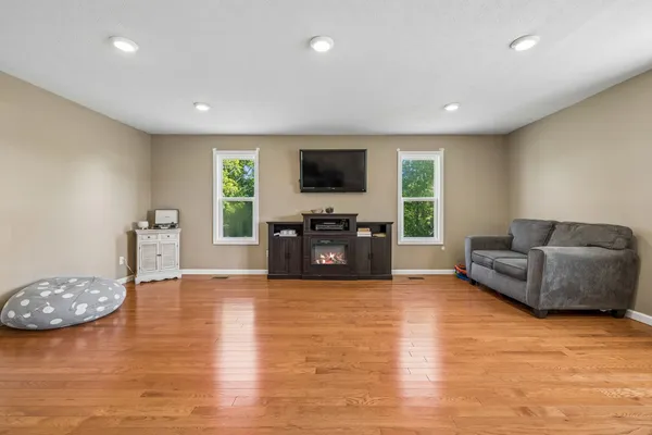 $424,900 | 264 Lick Branch Road, Lafayette, TN 37083
