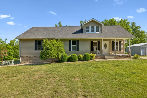 $424,900 | 264 Lick Branch Road, Lafayette, TN 37083