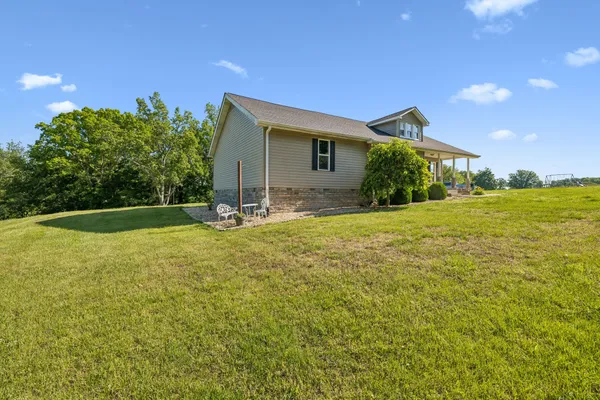 $424,900 | 264 Lick Branch Road, Lafayette, TN 37083