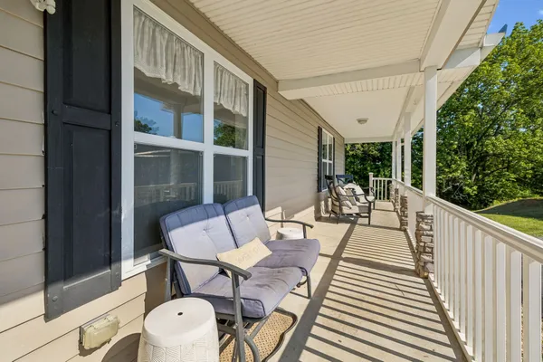 $424,900 | 264 Lick Branch Road, Lafayette, TN 37083
