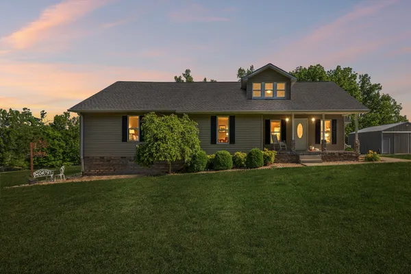 $424,900 | 264 Lick Branch Road, Lafayette, TN 37083