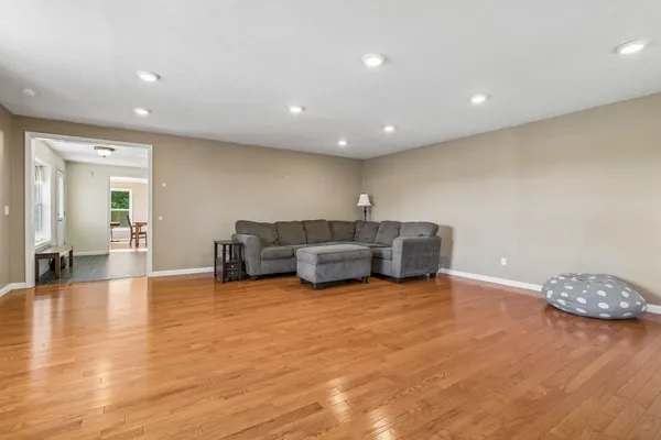 $424,900 | 264 Lick Branch Road, Lafayette, TN 37083