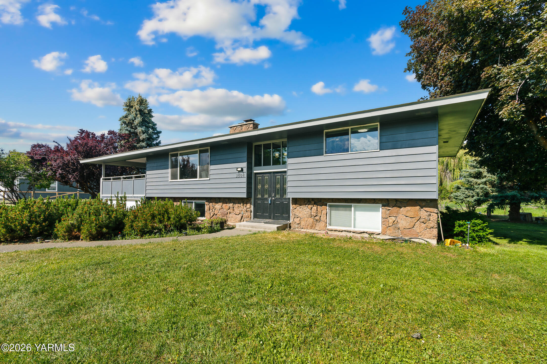 3504 Marks Road Yakima, WA 98903 - Photo 1 of 28 1 Exterior -3