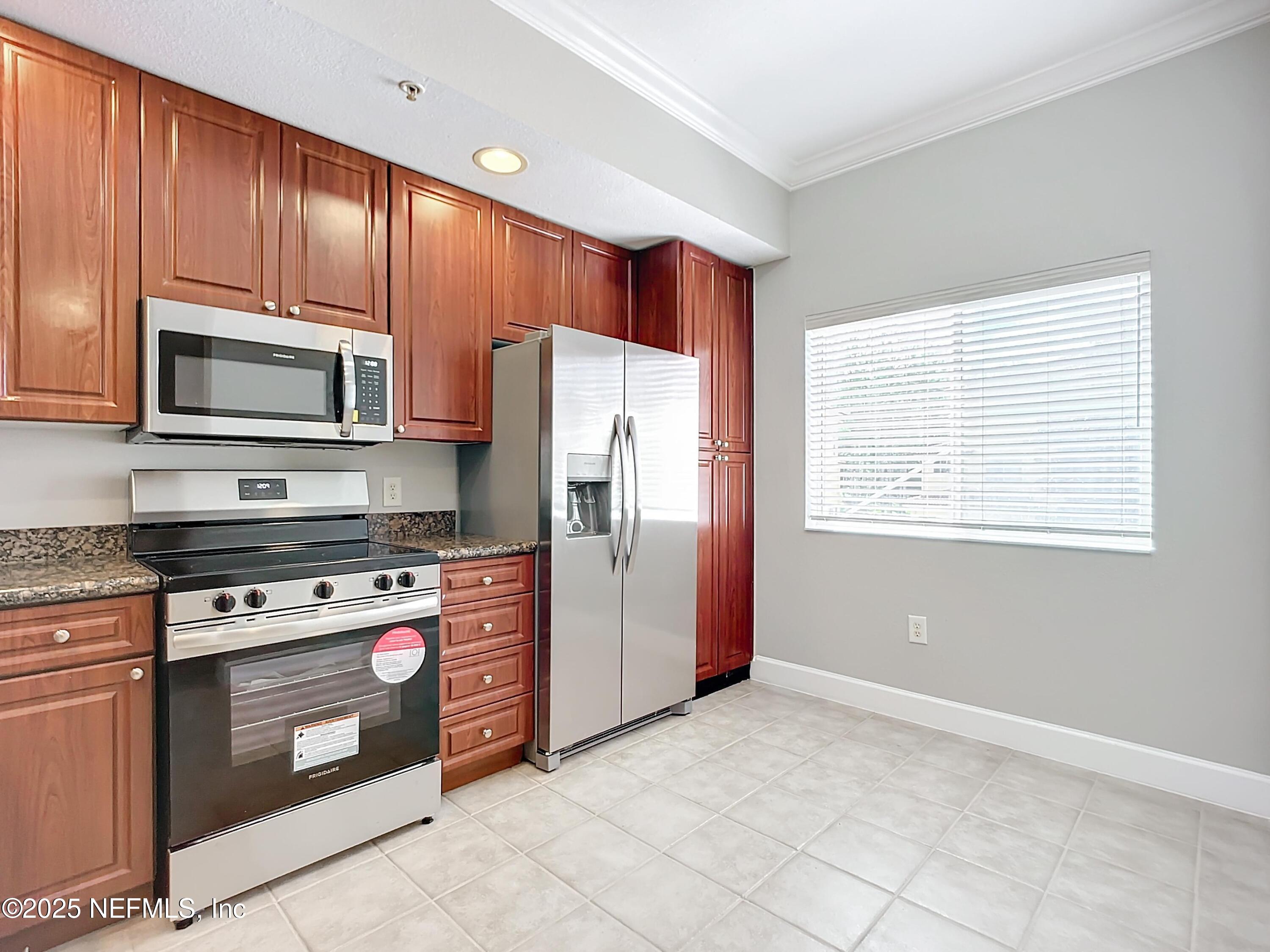 9745 Touchton Road, Unit 1527 Jacksonville, FL 32246 - Photo 5 of 29 beyc66db32db27ed9