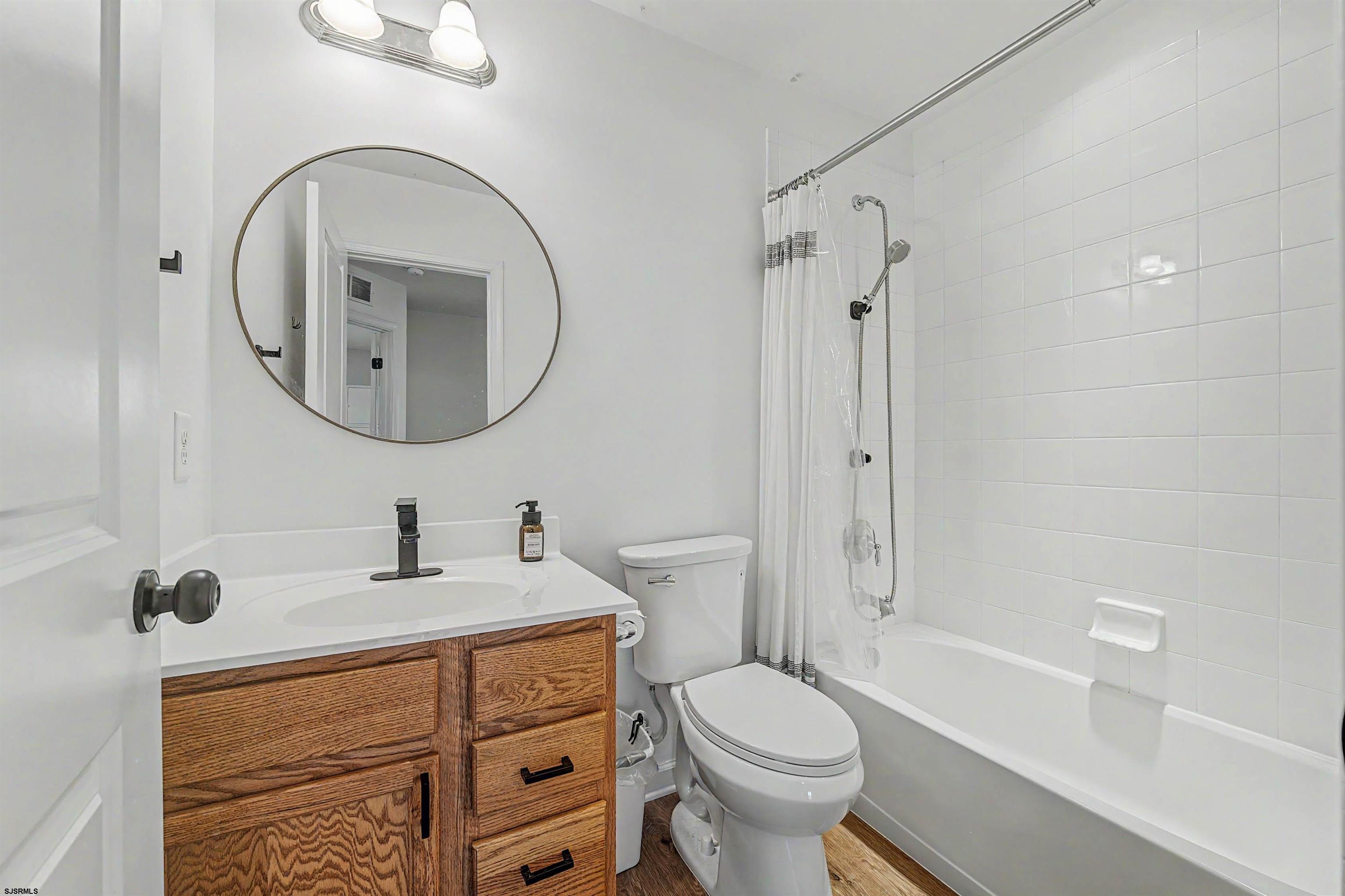 39 Shoreline Road Egg Harbor Township, NJ 08234 - Photo 16 of 33