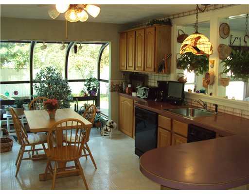 75 Riverfarm Road Cranston, RI 02910 - Photo 5 of 18 Kitchen.