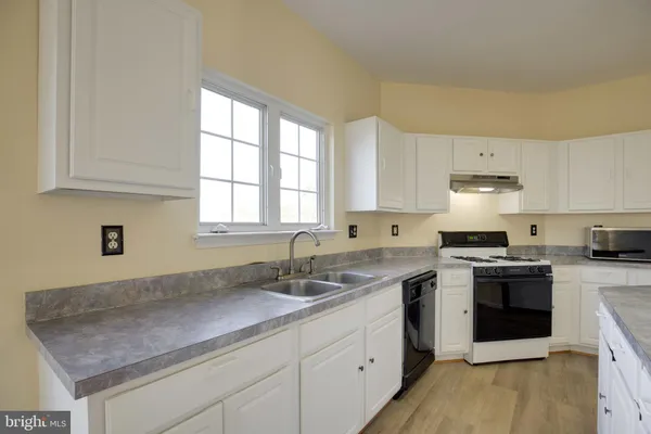 $3,400 | 9924 Arrowood Drive, Manassas, VA 20110