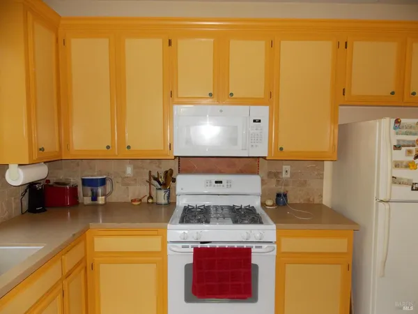 $815,000 | 1349 Golf Course Drive, Windsor, CA 95492