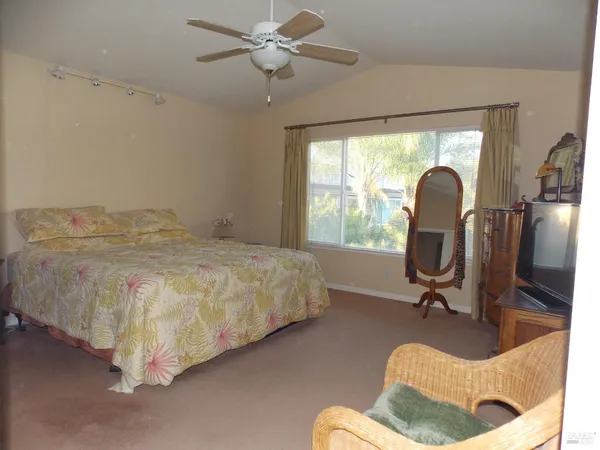 $815,000 | 1349 Golf Course Drive, Windsor, CA 95492