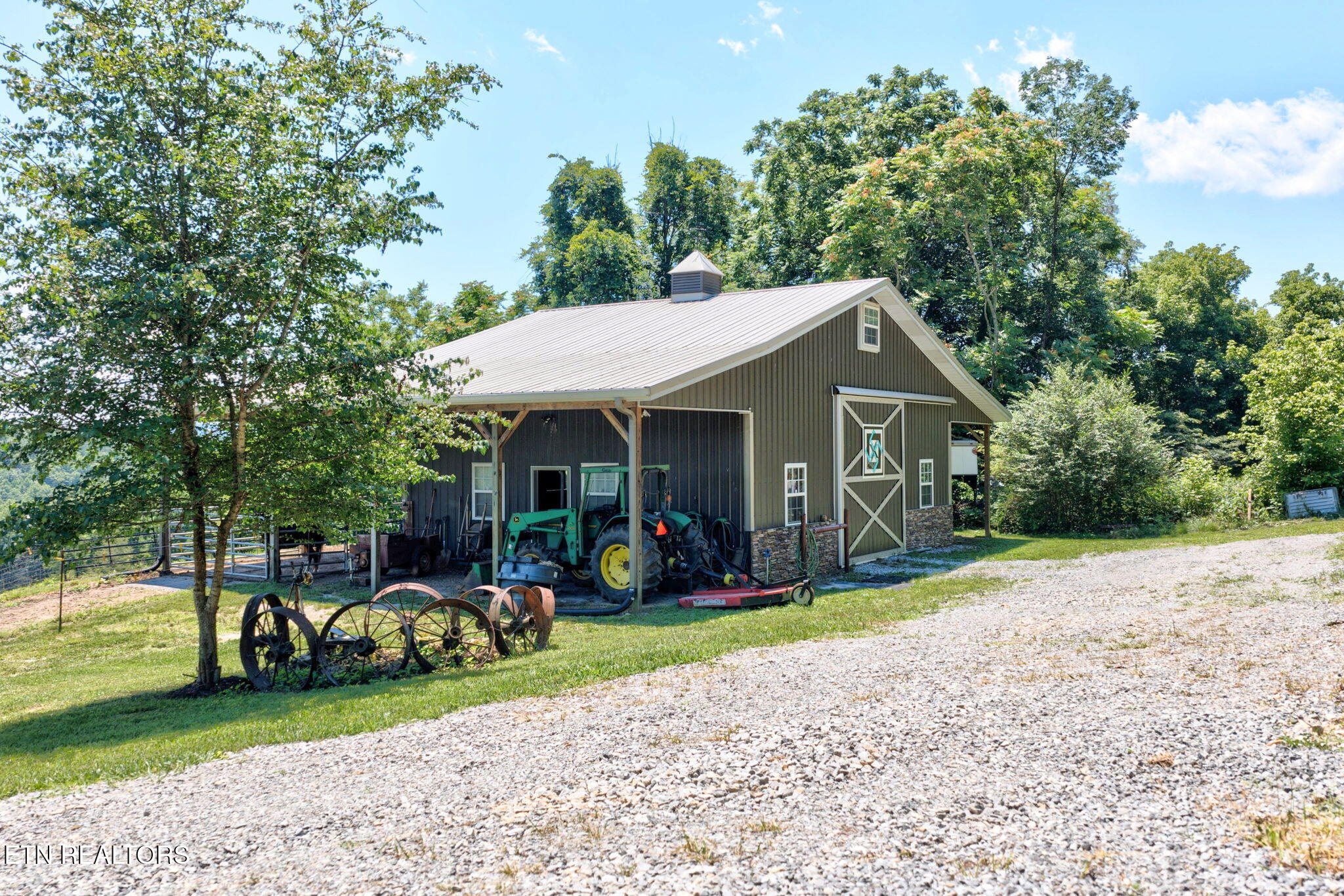 1252 Shellotte Loop Pall Mall, TN 38577 - Photo 15 of 60 15-web-or-mls-1252 Shellotte Loop_071_TN