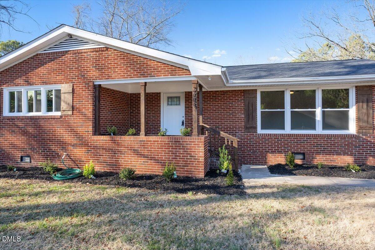 2609 Old Rte 22 Kenly, NC 27542 - Photo 6 of 43 front view of a house