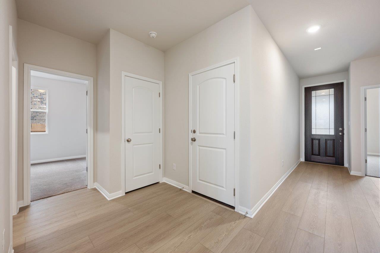 133 Jans Way Georgetown, TX 78626 - Photo 9 of 39 Representative images and renderings are for illustrative purposes. Actual structural options and design finishes of home may vary.