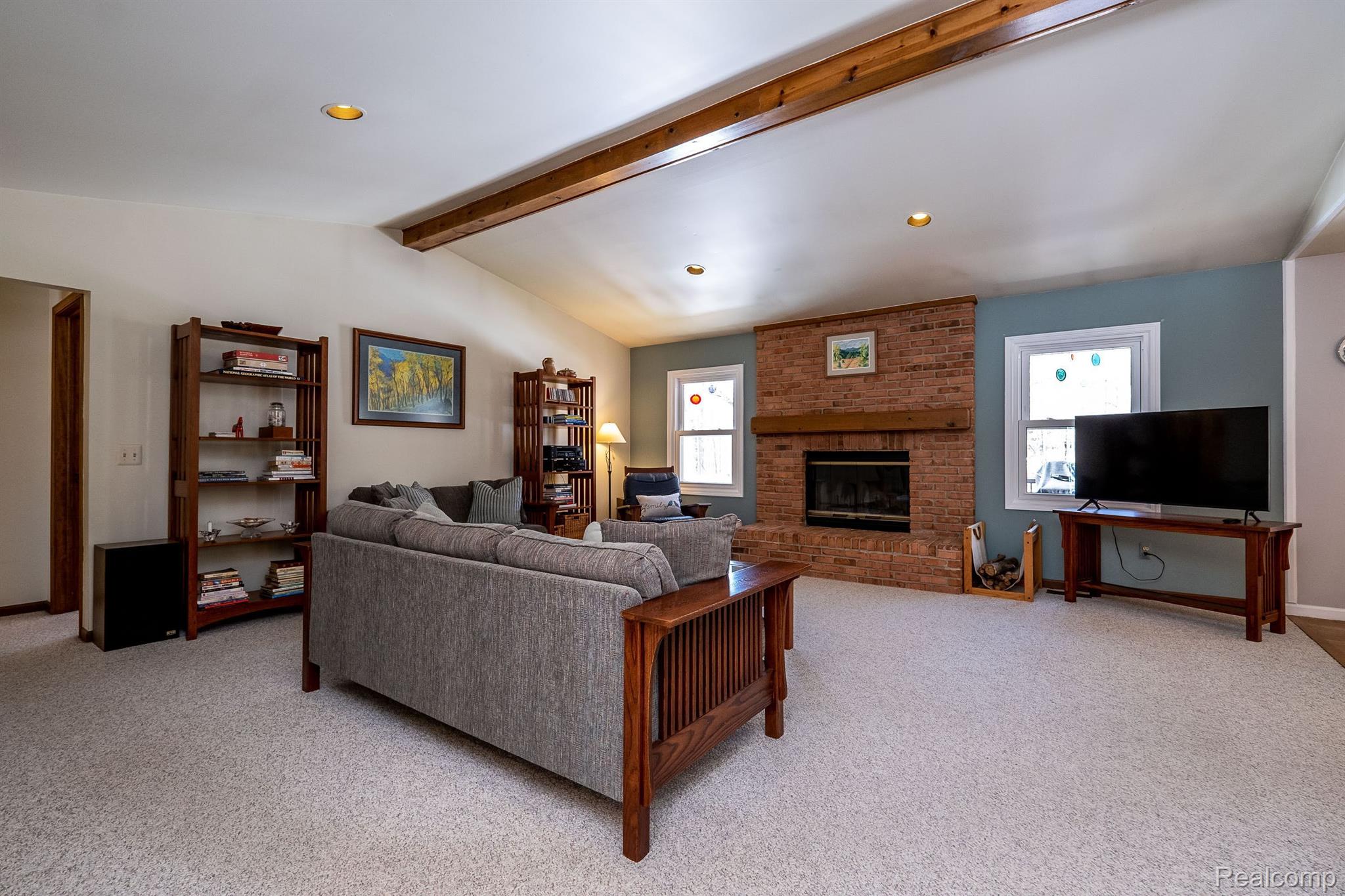 3893 Cheryl Drive Commerce Township, MI 48382 - Photo 4 of 52 Gallery Image 4
