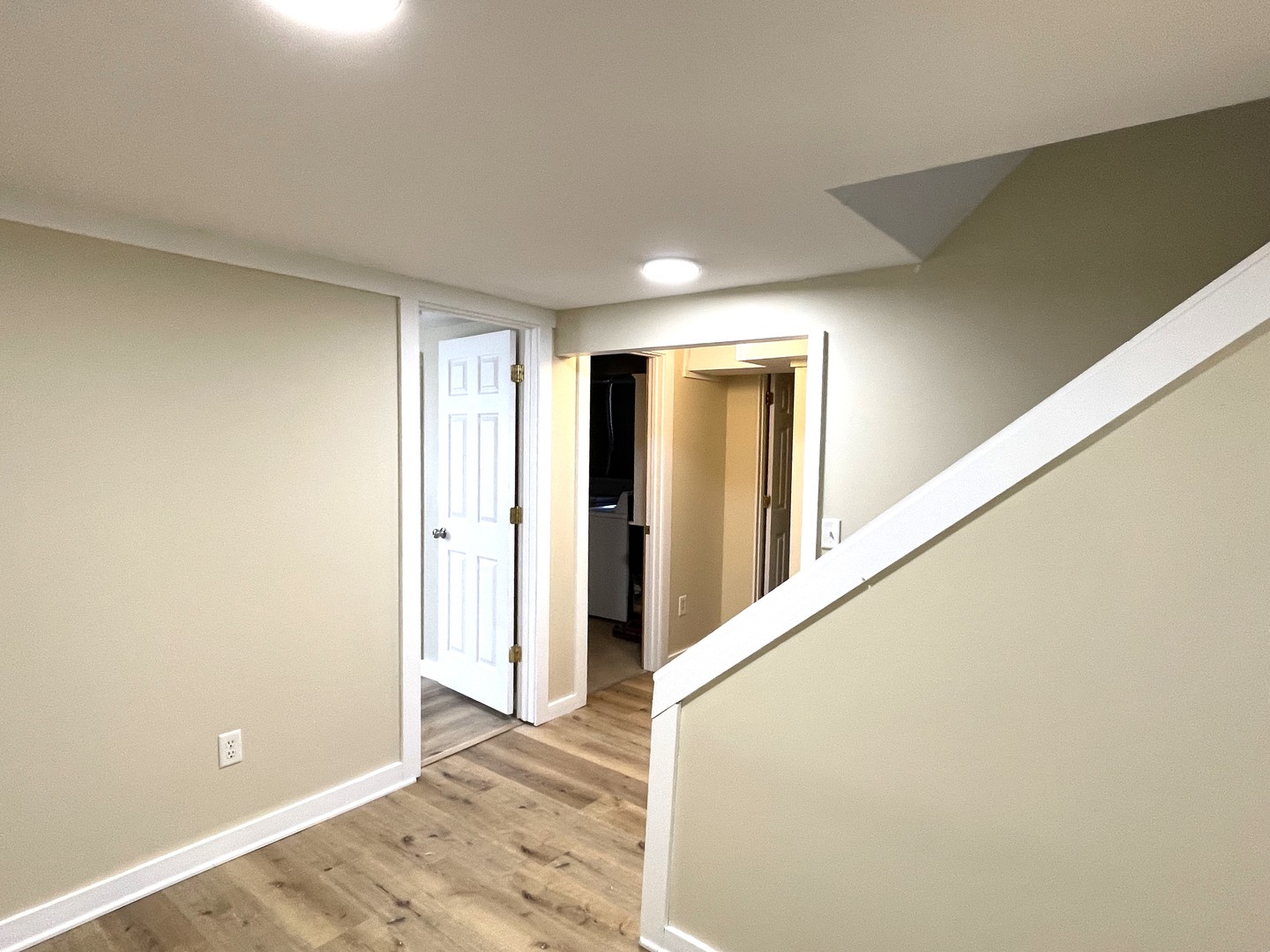 501 East University Avenue Bloomington, IL 61701 - Photo 21 of 21 a view of an empty room