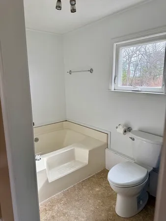 $2,600 | 12 Hayes Street, Unit 12, Salisbury, MA 01952