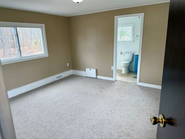 $2,600 | 12 Hayes Street, Unit 12, Salisbury, MA 01952