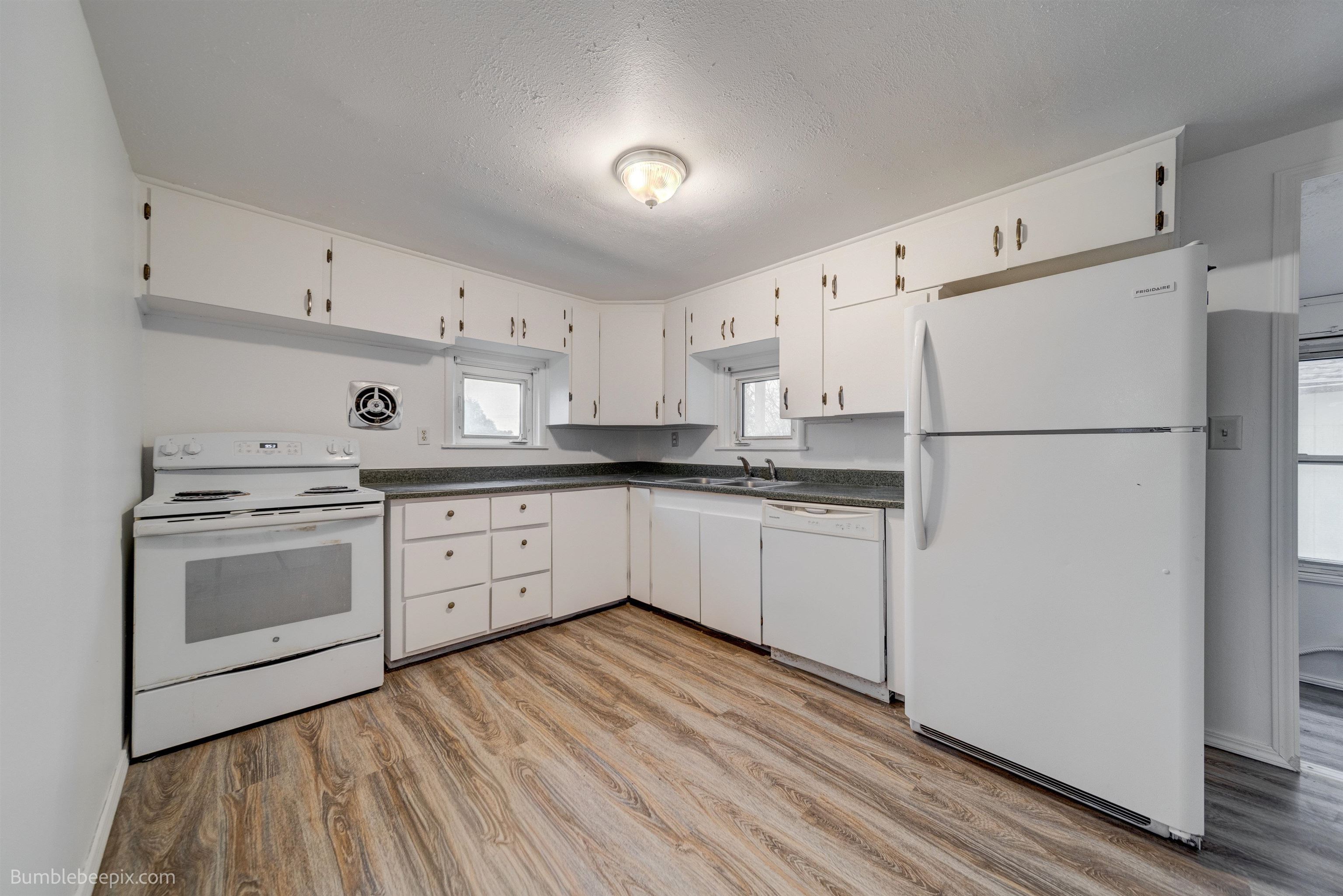 3221 North Tschirley Road Spokane Valley, WA 99216 - Photo 4 of 21