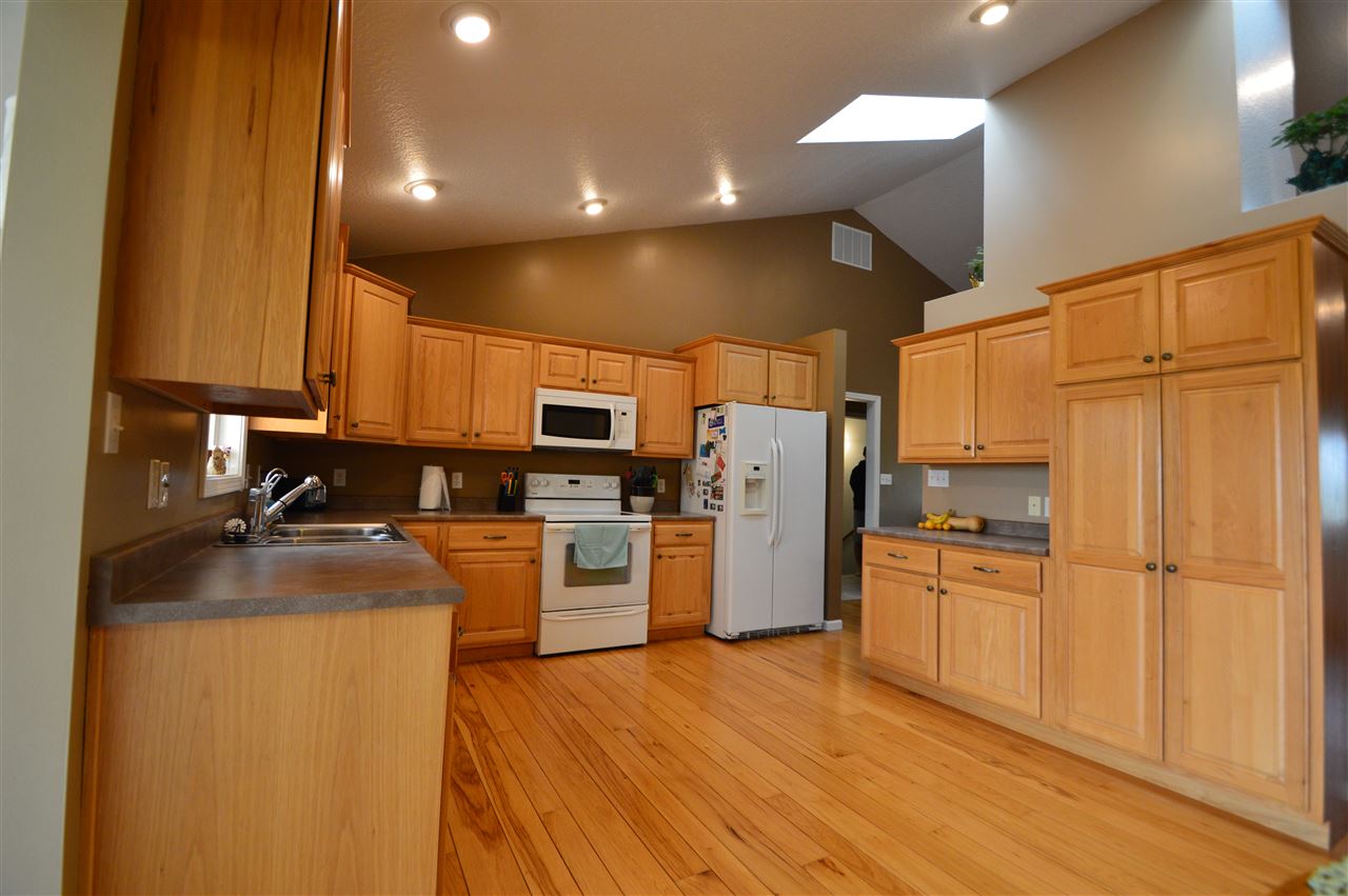 5614 Flatrock Road Hoagland, IN 46745 - Photo 4 of 32