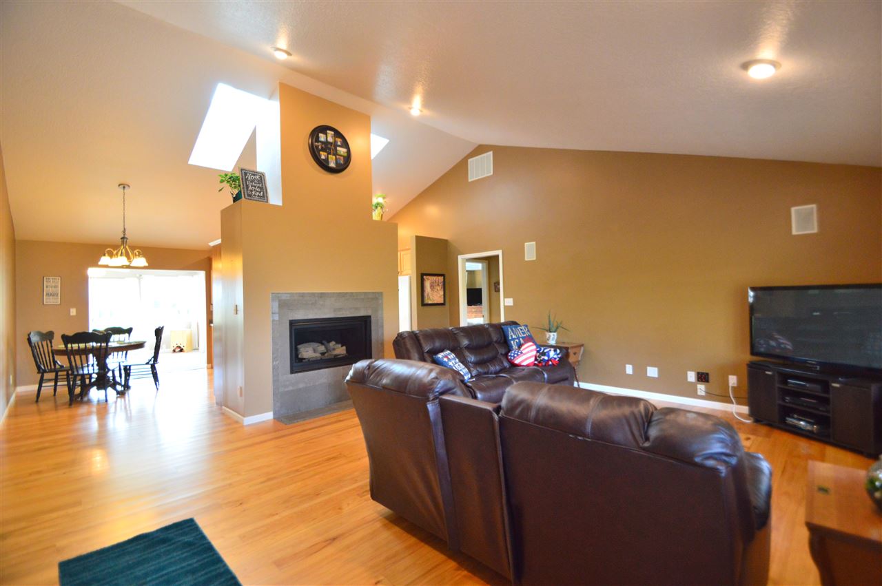 5614 Flatrock Road Hoagland, IN 46745 - Photo 6 of 32