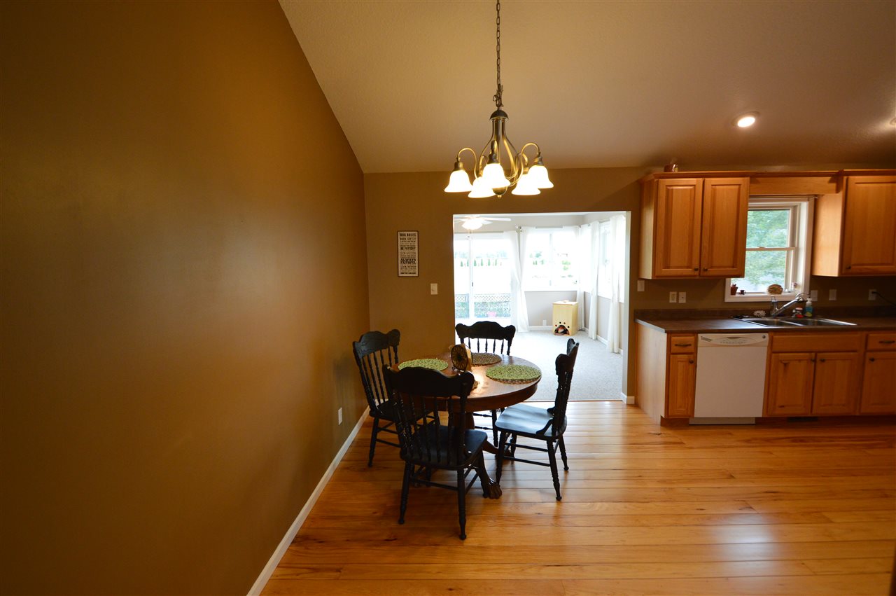5614 Flatrock Road Hoagland, IN 46745 - Photo 8 of 32