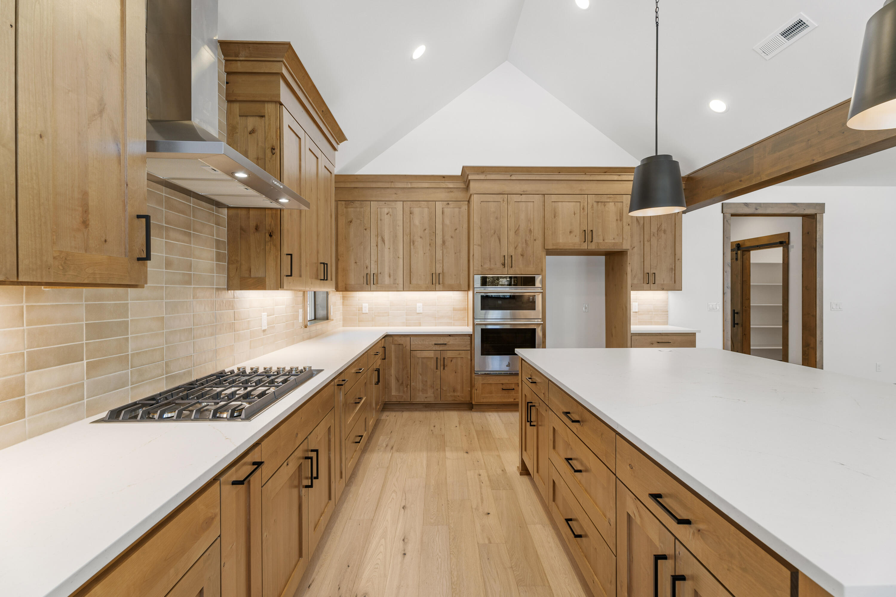 17815 Preservation Loop, Unit 459 Bend, OR 97707 - Photo 17 of 53 18-Kitchen