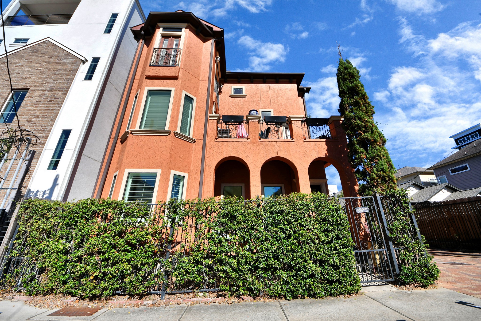 1141 West 23rd Street, Unit A Houston, TX 77008 - Photo 35 of 35 front view of a building