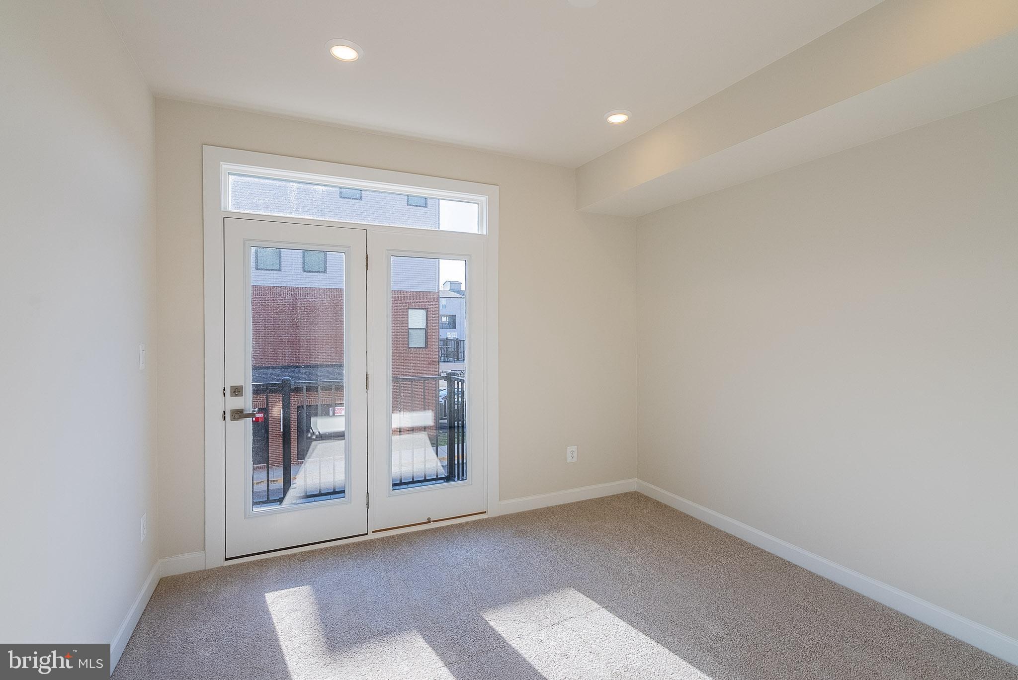 21835 Express Terrace Ashburn, VA 20147 - Photo 22 of 34