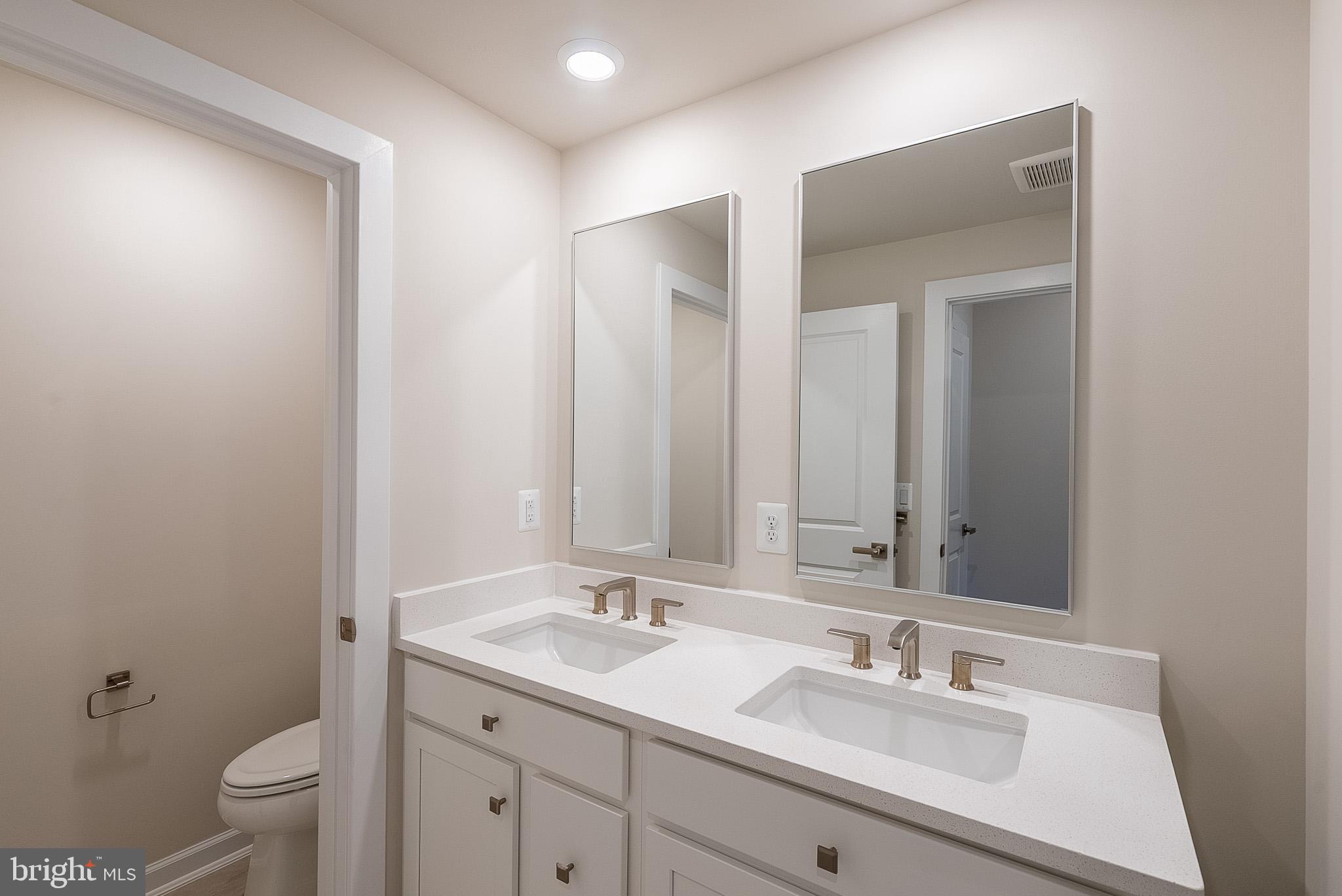 21835 Express Terrace Ashburn, VA 20147 - Photo 27 of 34