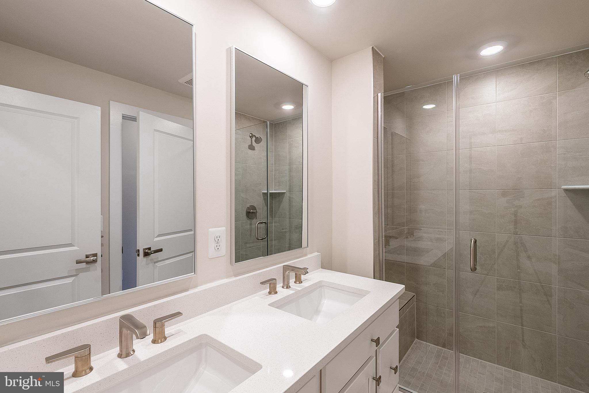 21835 Express Terrace Ashburn, VA 20147 - Photo 28 of 34
