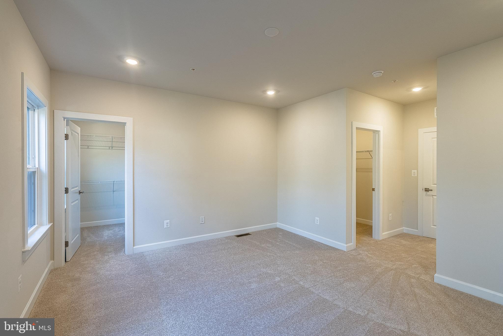 21835 Express Terrace Ashburn, VA 20147 - Photo 29 of 34